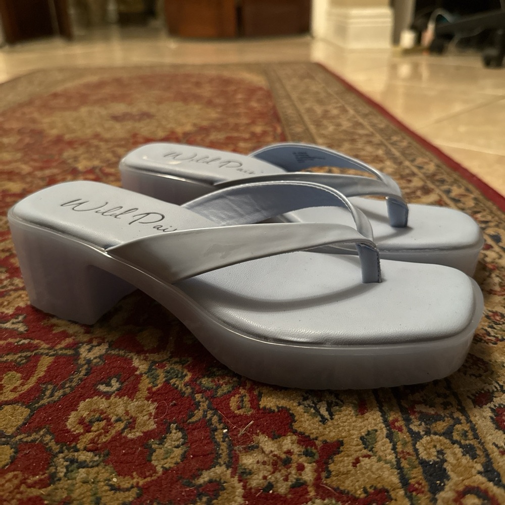 Wild Pair Women's Soft Blue Platform Sandals